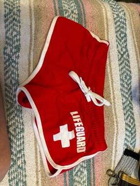 M1: Lifeguard shorts small